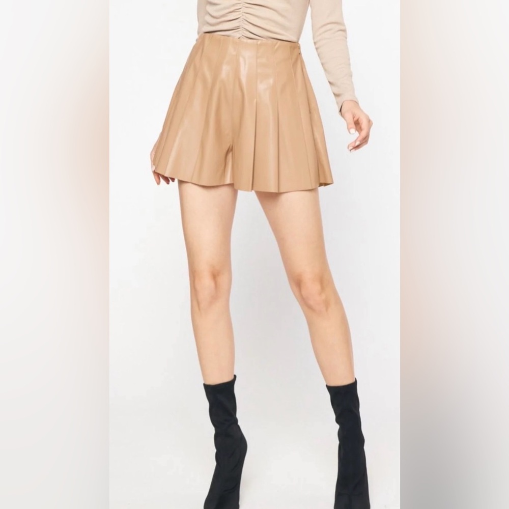 Entro Camel Faux Leather Skater Skirt large